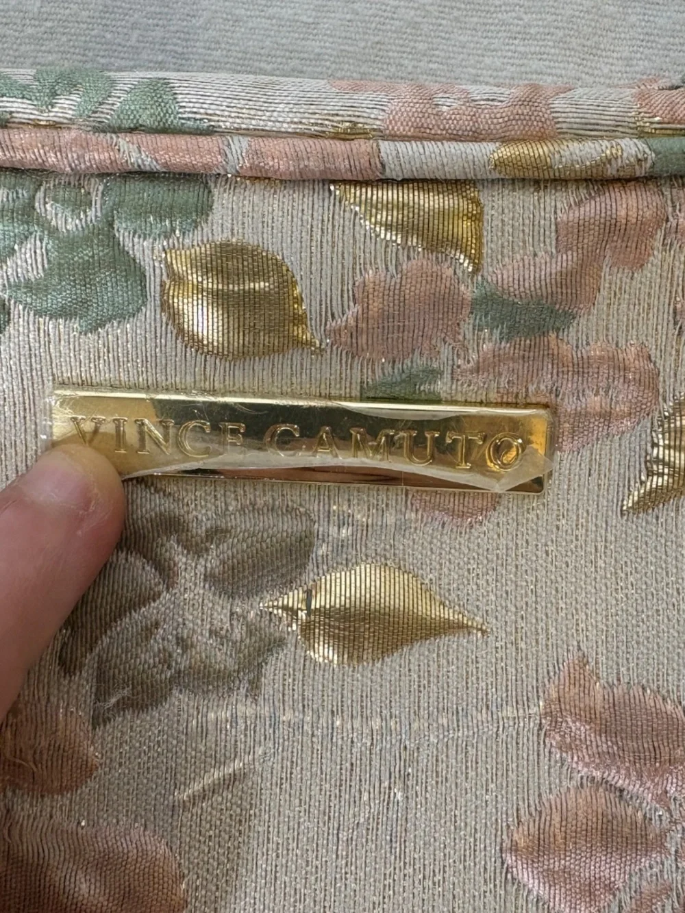 Vince Camuto Floral Gold Damask Cottagecore Zip Hanging Toiletry Case Makeup Bag